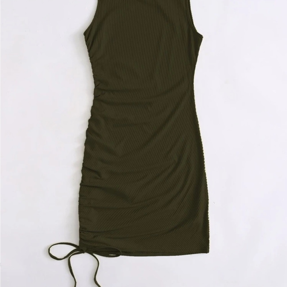 Dress - Picture 4 of 6